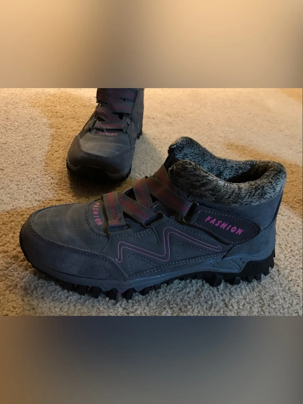 Women’s Grey Faux-Fur Lined Winter Hiking 🥾 Style Sneaker - Size 39 / 8